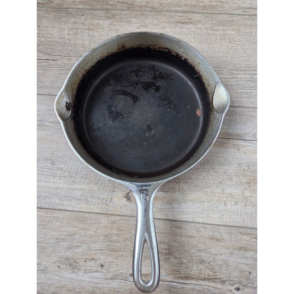 Vintage Griswold No. 6 Cast Iron Skillet Erie PA Small Logo Antique‎ Cookware